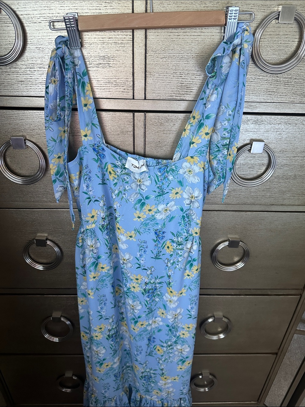 🛍️SALE🛍️ YUMI KIM Iliana Light Blue Floral Tie-Shoulder Maxi Dress - Picture 5 of 6